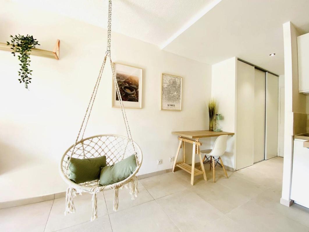 Studio Terrasse & Parking Gratuit En Residence 尼姆 外观 照片